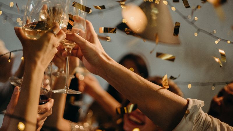 por qué Contratar un Pack de Despedida Todo Incluido en Granada